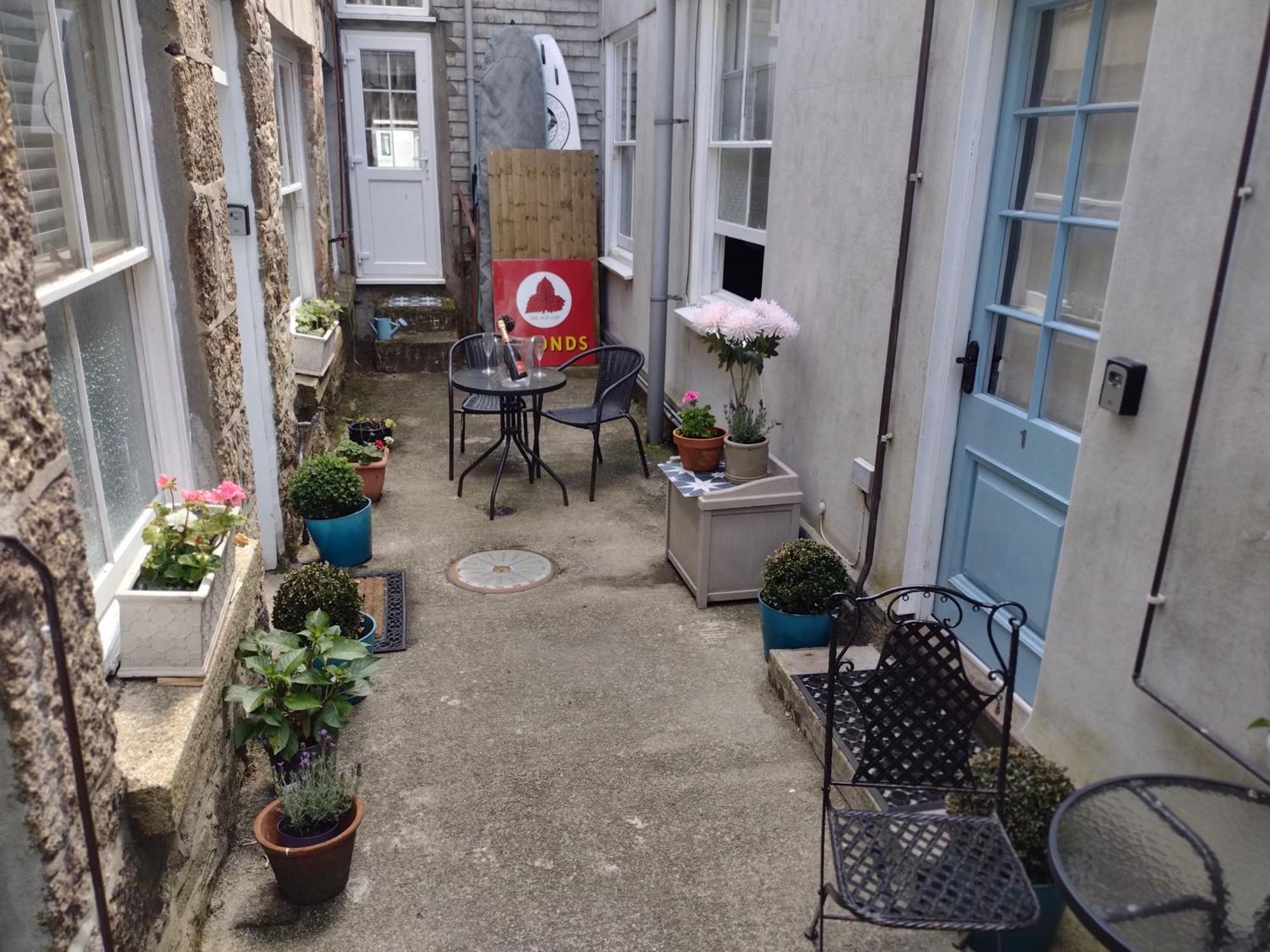 The Mews Cottage Penzance Exterior photo